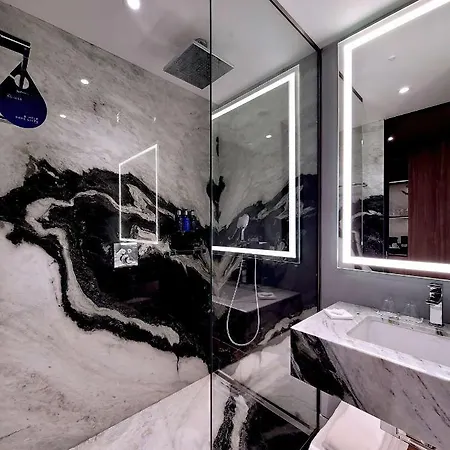 Hotel Radisson Blu Aurum Hotel, 5*